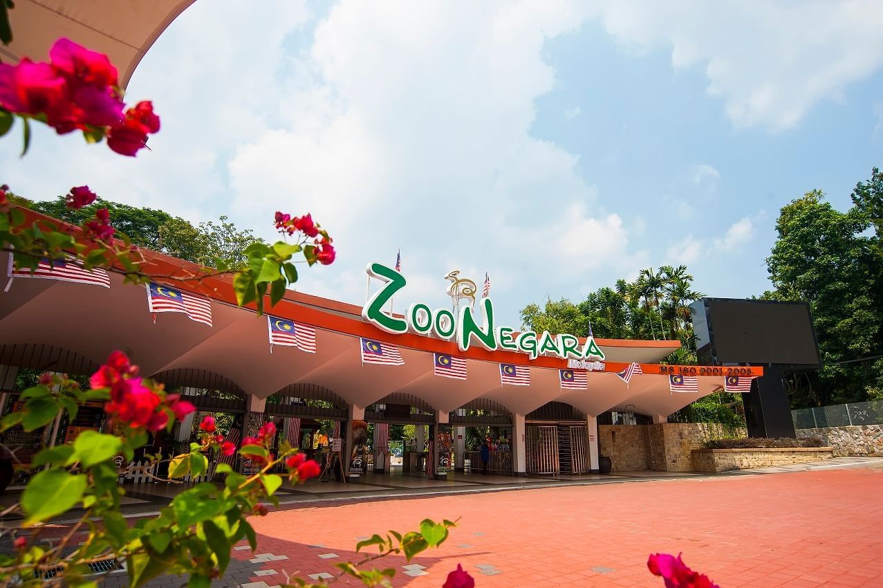 zoo-negara bg.jpg